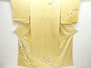 枝梅に草花模様刺繍訪問着